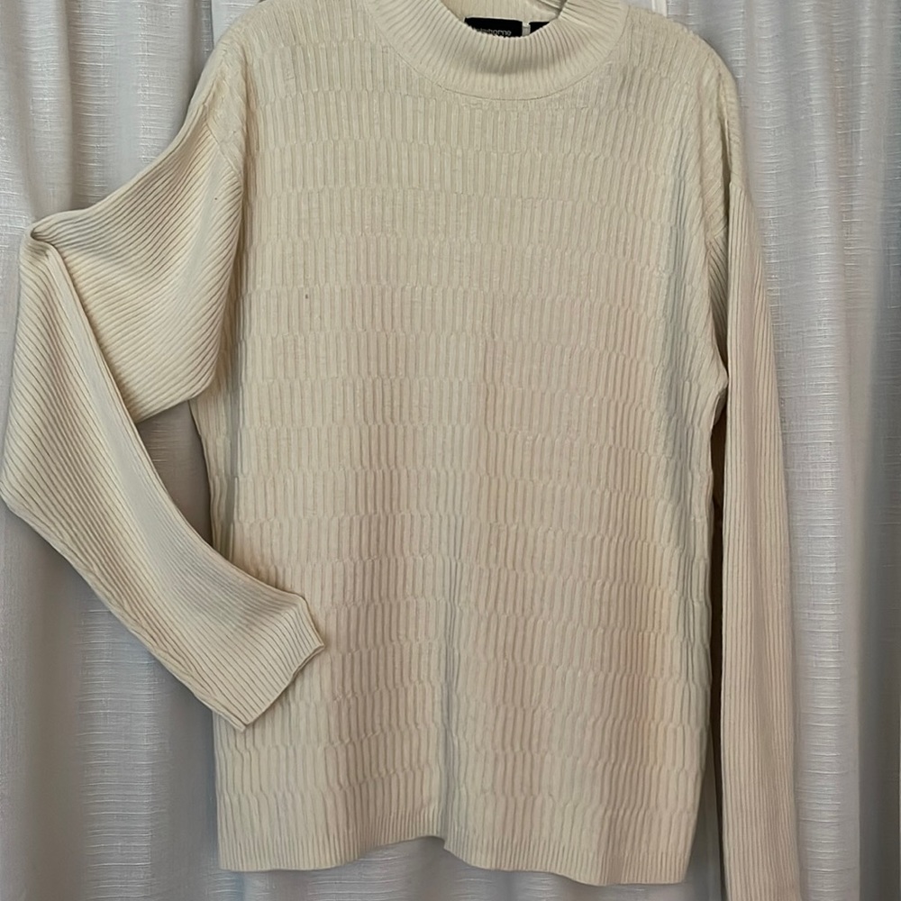 Claiborne sweater